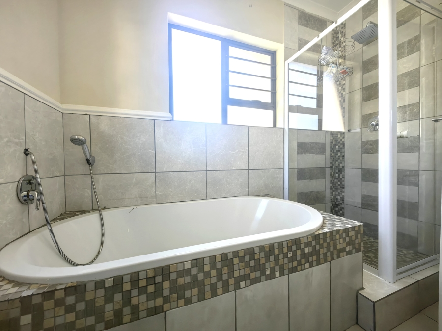 3 Bedroom Property for Sale in Boschdal North West